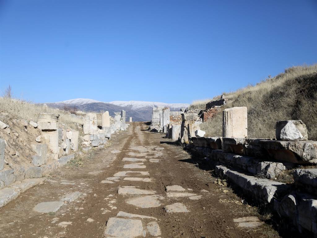 200 yıl önce bir papazın Türk topraklarına gelmesiyle anlaşıldı. Hacı olup ülkelerine dönüyorlar 4